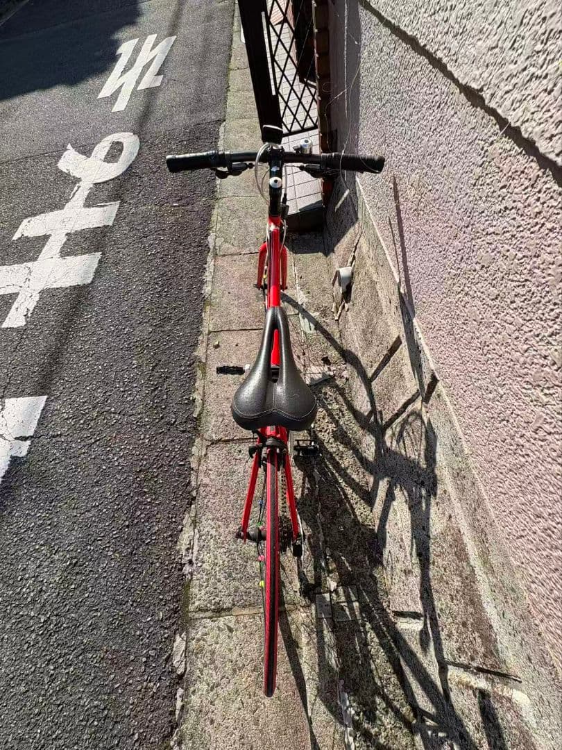 引き取り限定！ 赤いスポーツバイク フレーム アルミ 37変速