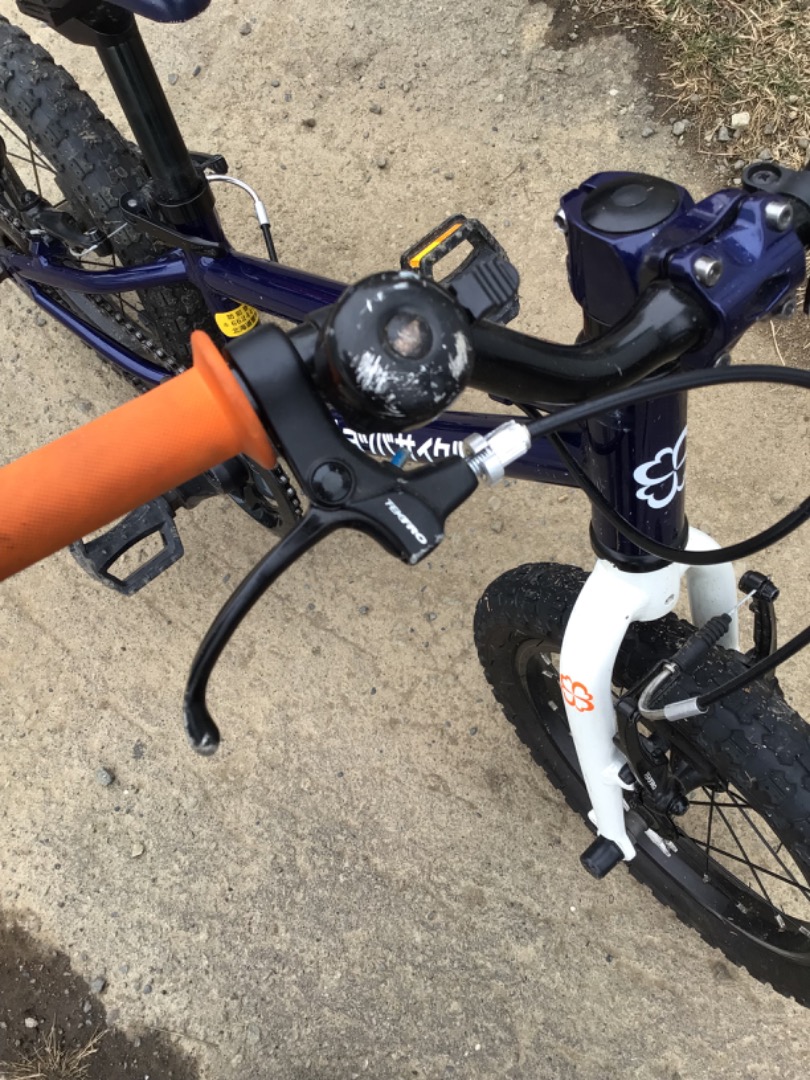 ヨツバサイクル自転車 14インチ 補助輪有り