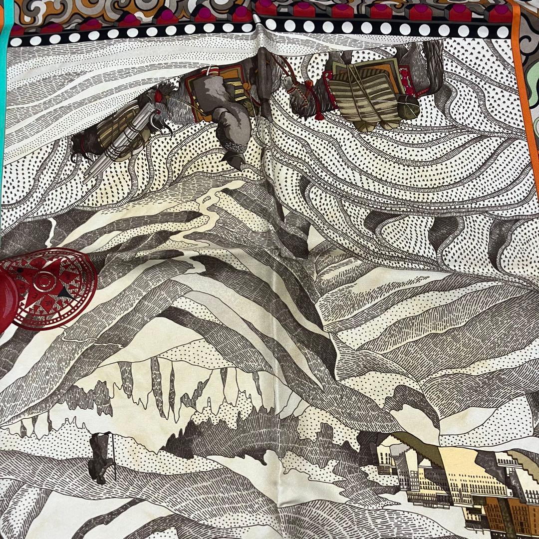 エルメス スカーフ カレ90 アニマル トラ柄 花柄