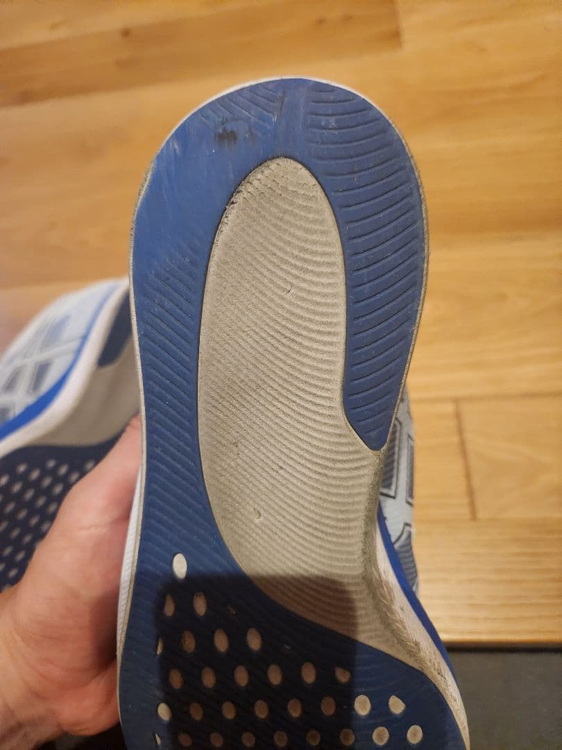 ASICS s4 値下げ不可