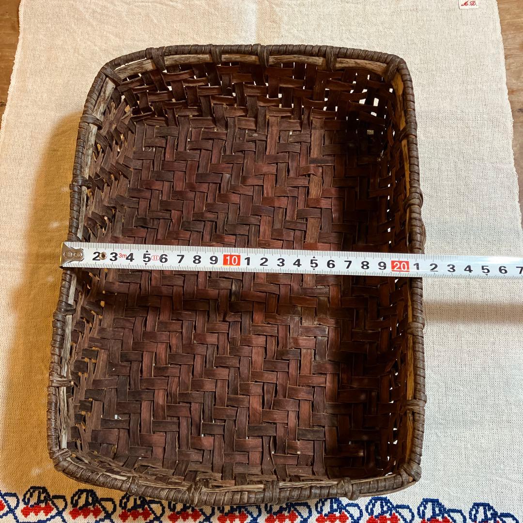 山葡萄のかご　物入れ　オープンウィーブデザイン21.5cm✖️28.5cm✖️9cm