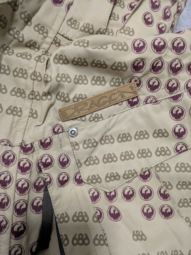 【最終】激レア 686 × Dragon コラボ スノボウェア ハイエンドモデル