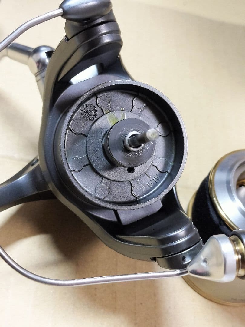 SHIMANO TWIN POWER 4000HG スピニングリール