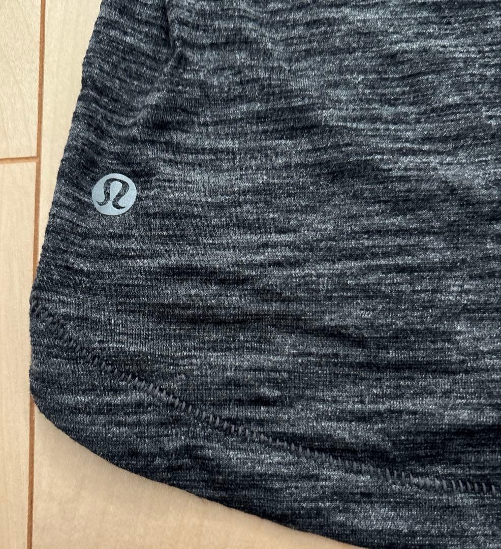 美品　ルルレモン　Lululemon トップス　サイズ4 グレー系