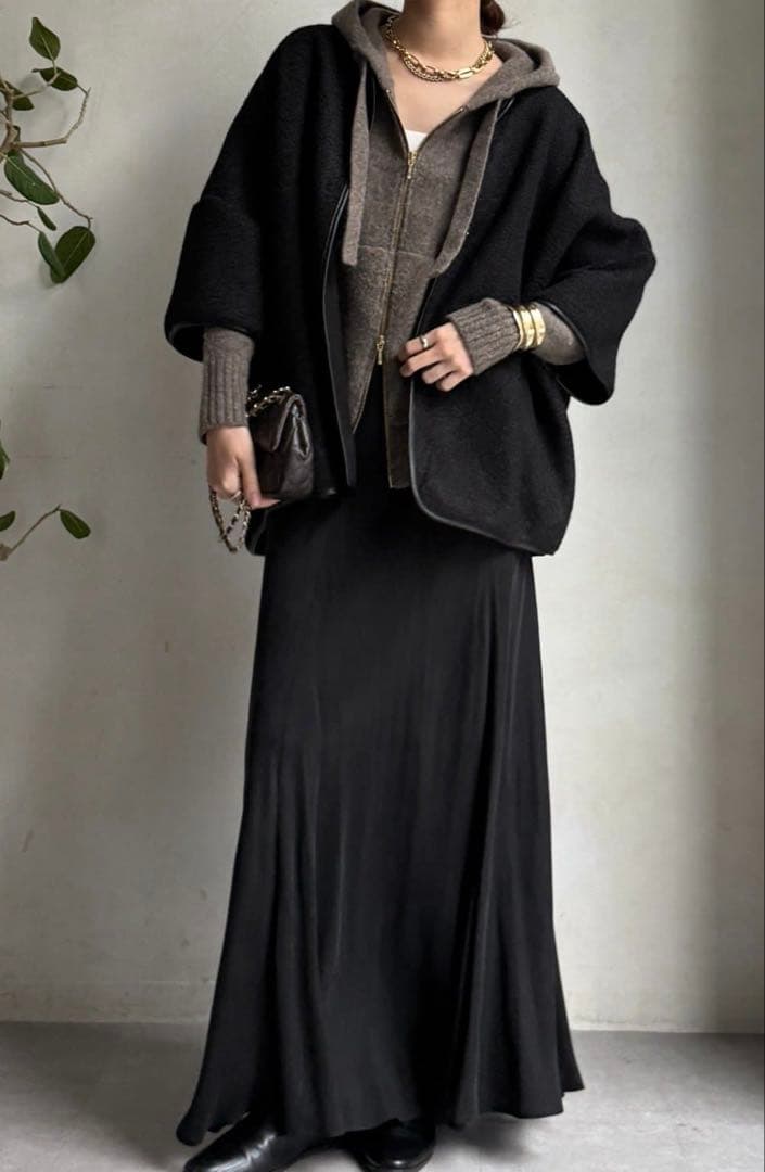 新品　Dou Dou ウーレットポンチョ風アウター