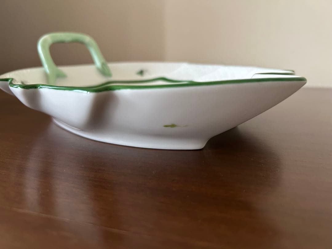 ヘレンド　ウィーンの薔薇ハンドル付きリーフトレイ