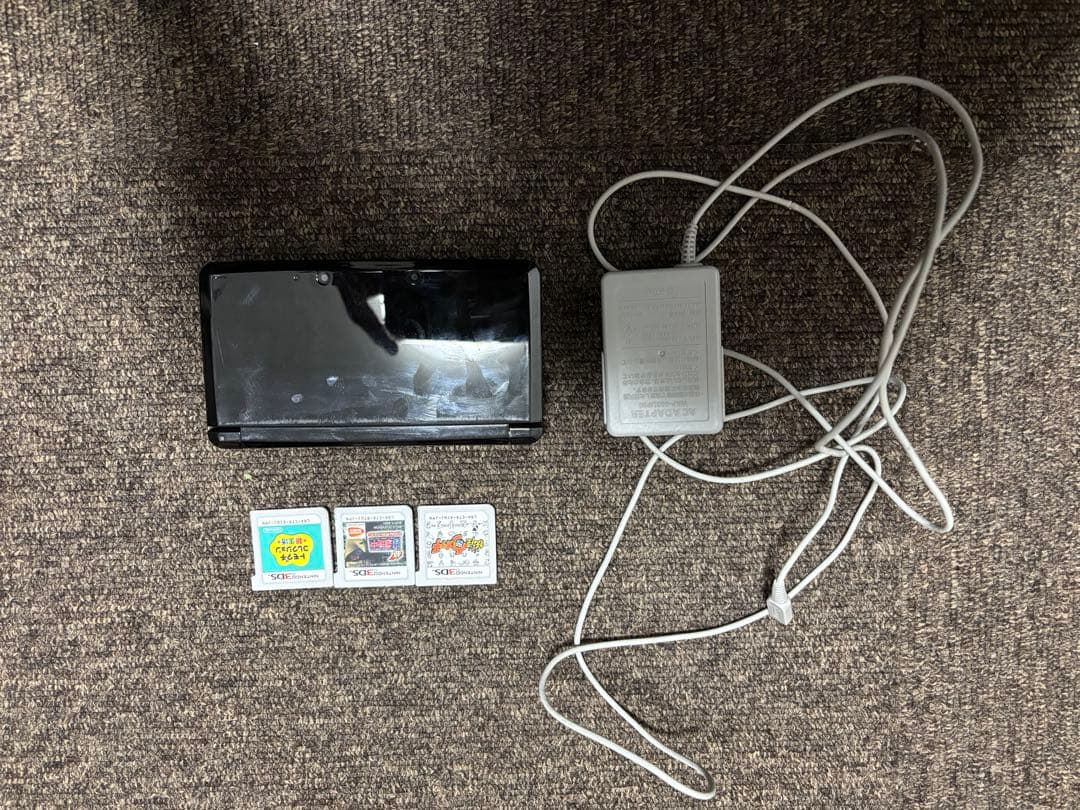 Nintendo 3DS 本体 ゲームソフト3本 充電器付き