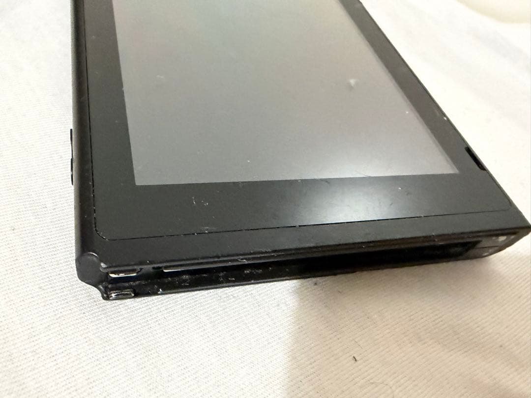 T*U様 NINTENDO SWITCH 本体　動作未確認