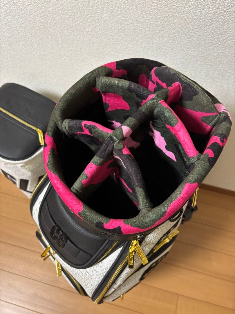 GLITTER 8 キャディバッグ 新品未使用品 クロコダイル総柄