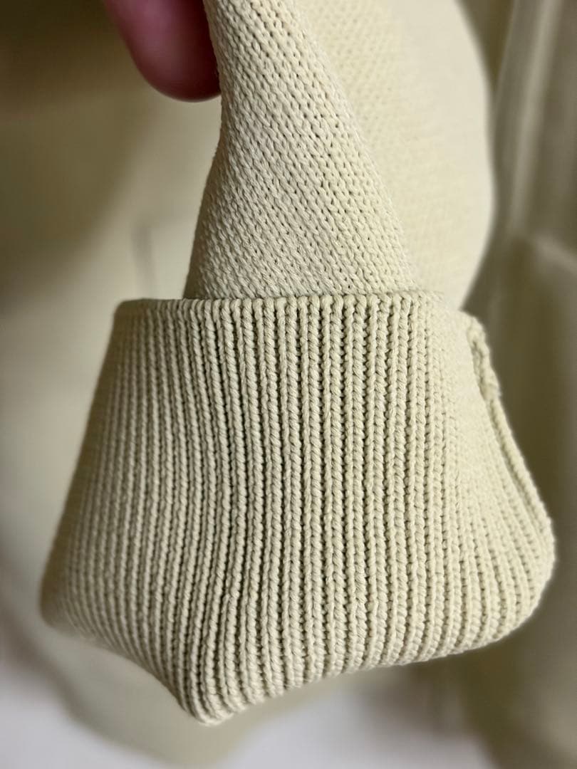 【美品】PEARLY GATES パーカー サイズ4 89ロゴ クリーム系