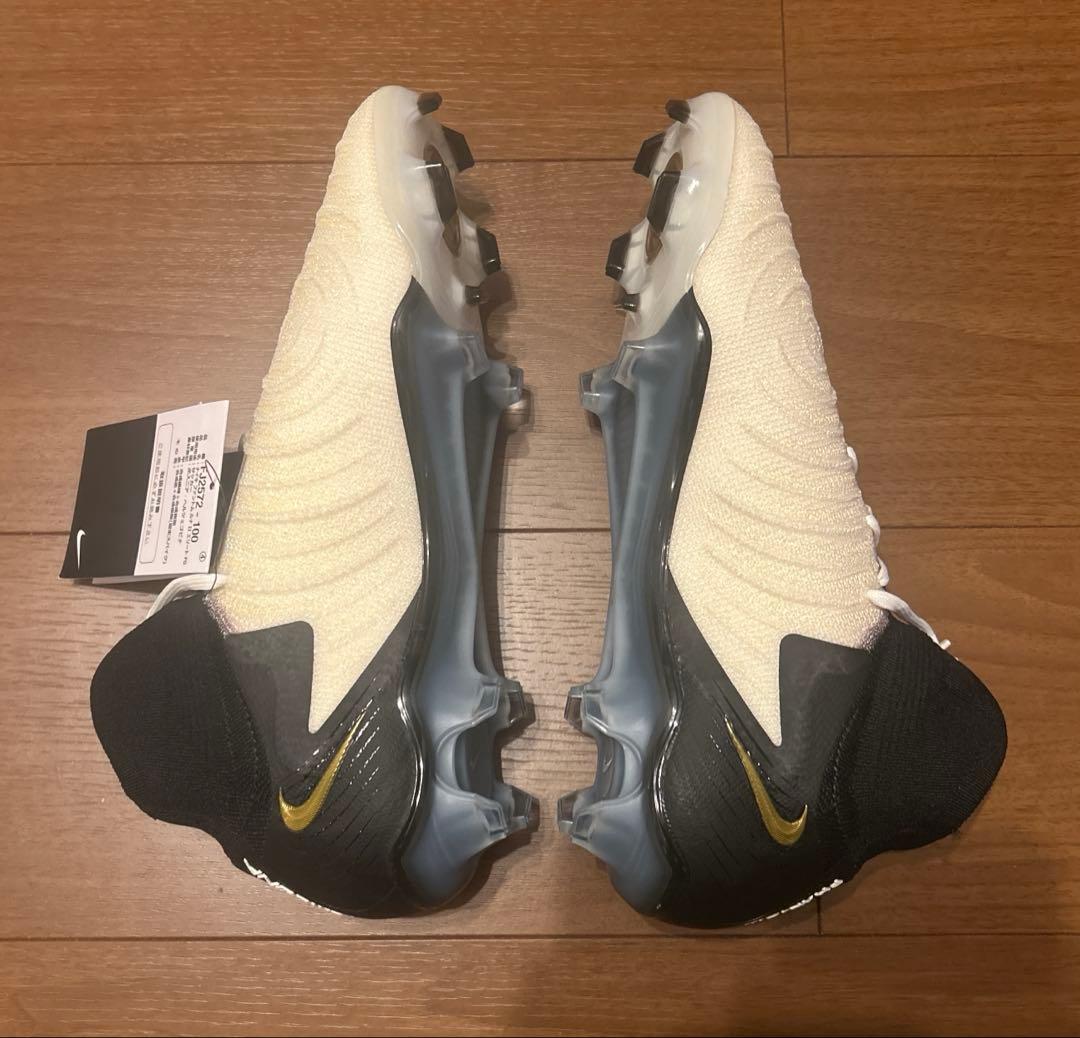 【新品未使用】NIKE PHANTOM LUNA Ⅱ ELITE FG 8.5