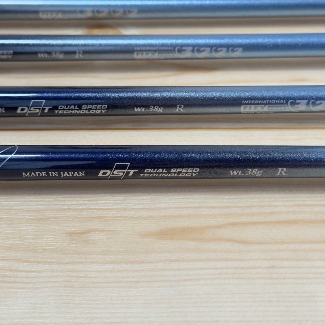 【希少 レディース R】ゼクシオ13 アイアン 4本セット XXIO13 ブルー