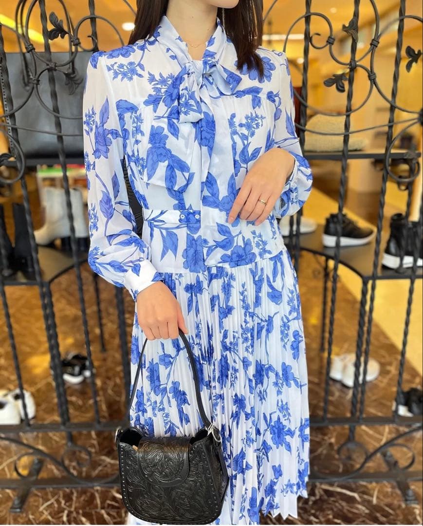 【美品✨】ダイアグラム　フラワープリントプリーツワンピース　38 2025年