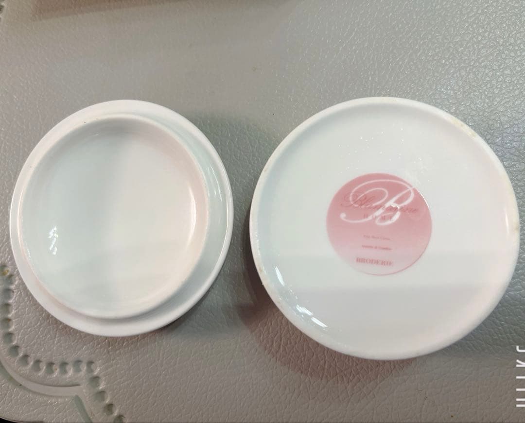 激レア　blumarine   小物入れ　金×バラ