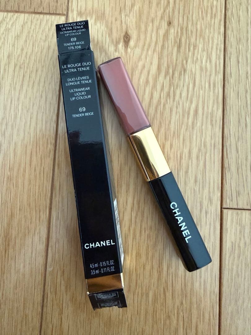 シャネル　ルージュ デュオ ウルトラ トゥニュ　リップ　69 テンダー ベージュ