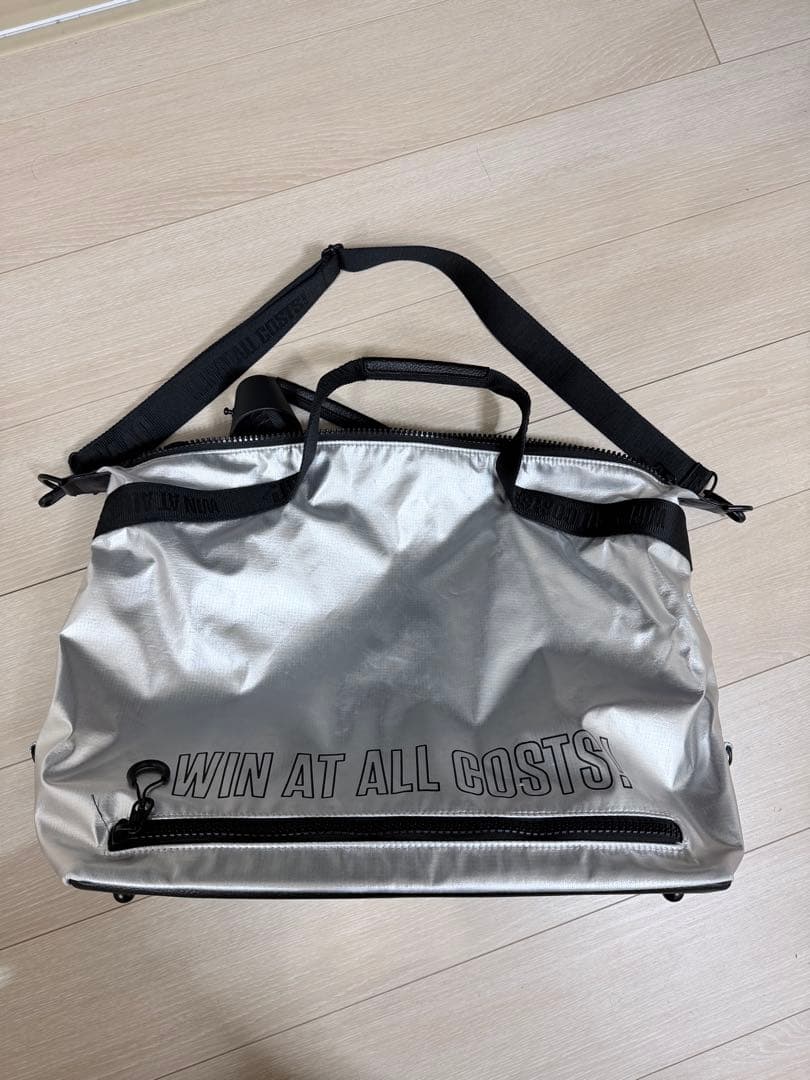 ワック　WAAC ゴルフ　ボストンバッグ　シルバー