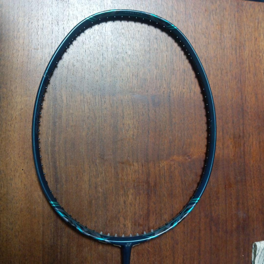 ナノフレア 800 Pro バドミントンラケット