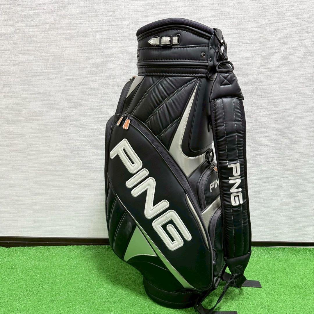PING キャディバッグ フード付　ブラック/ホワイト