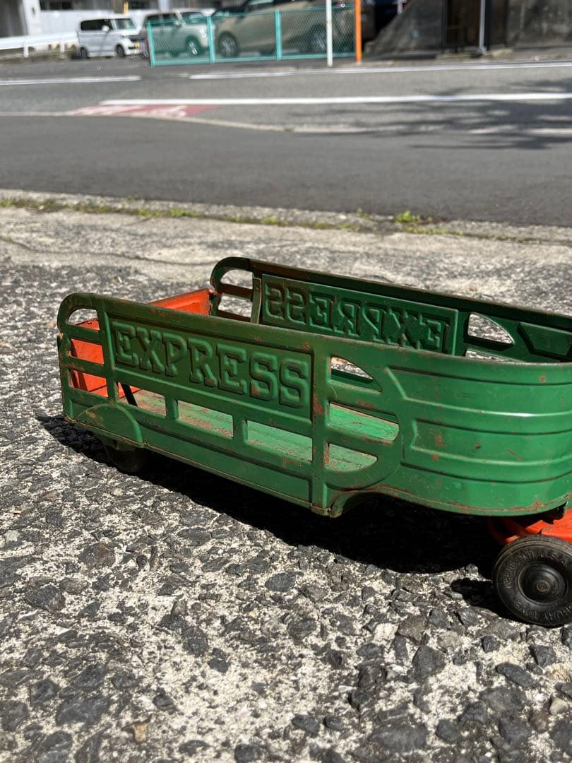 キングスベリー(Kingsbury ) COEトラックトイ