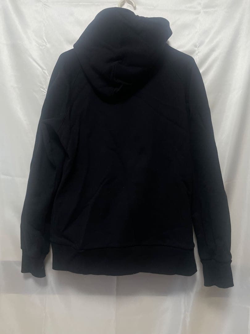 本日限定価格　アーペーセー　サカイ　a.p.c sacai コラボ　パーカー　黒