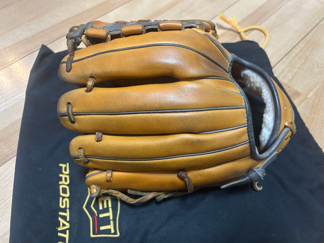 ゼット　プロステイタス　オーダー　軟式内野用グローブ