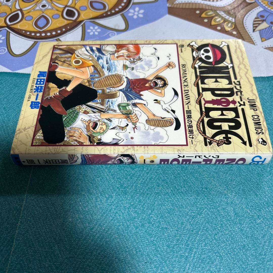 希少 美品 ワンピース 第1巻 初版本 コミックニュース 付き ●中古品