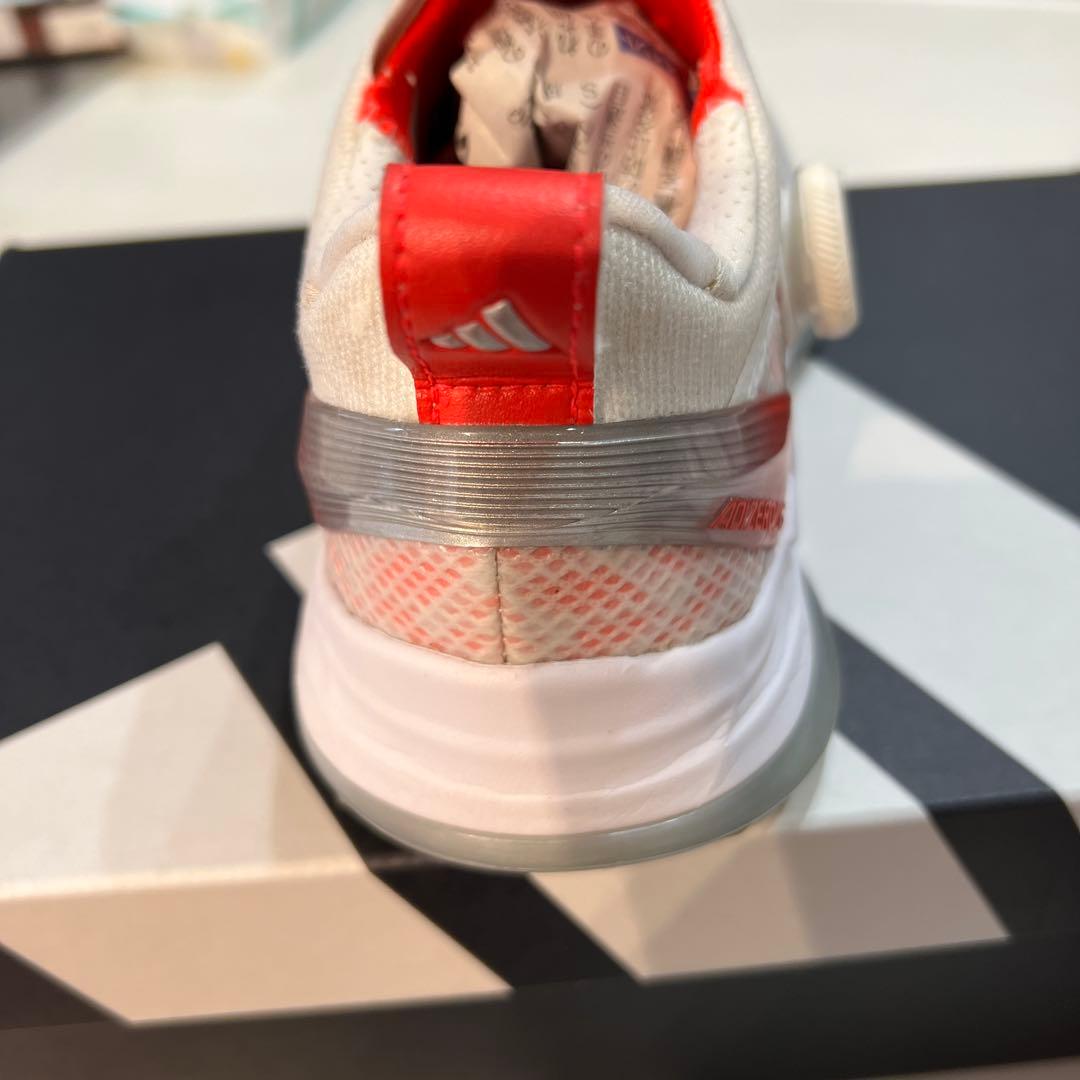 フットウェアホワイト/シルバーメタリック/ルシッドレッド