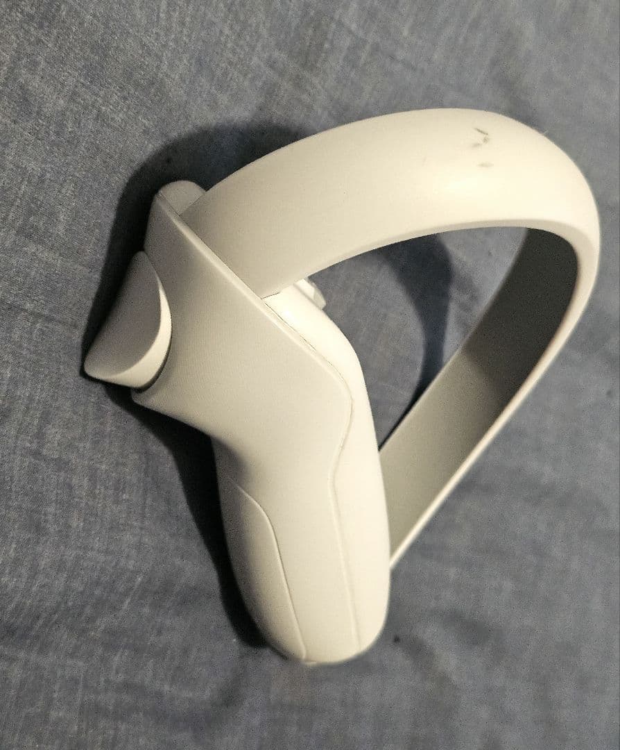 Pico4のコントローラー左のみ