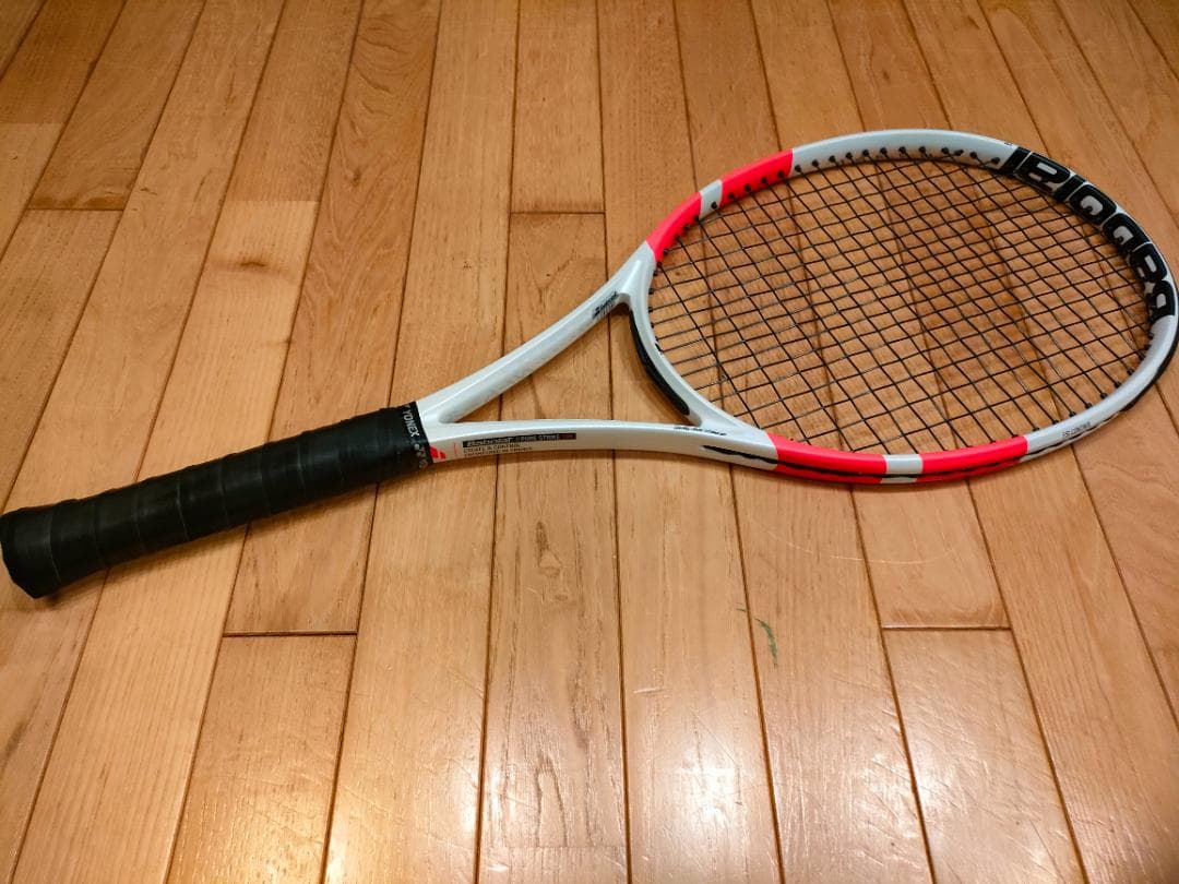 [品質保証書付きガット張りたて]ピュアストライク100 2024 バボラ G2