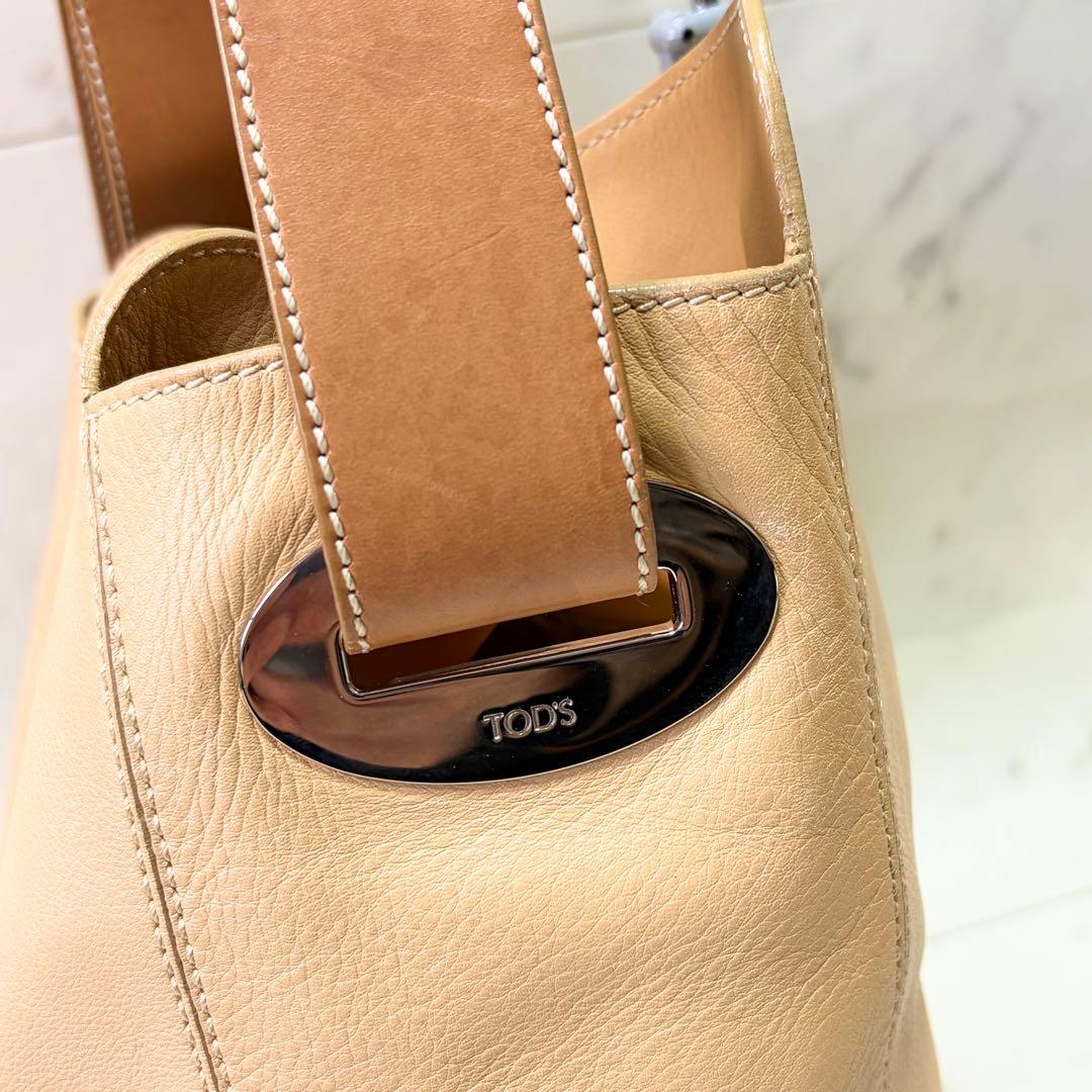 TOD'S トッズ ハンドバッグ レザー ベージュブラウン 肩掛け トートバッグ
