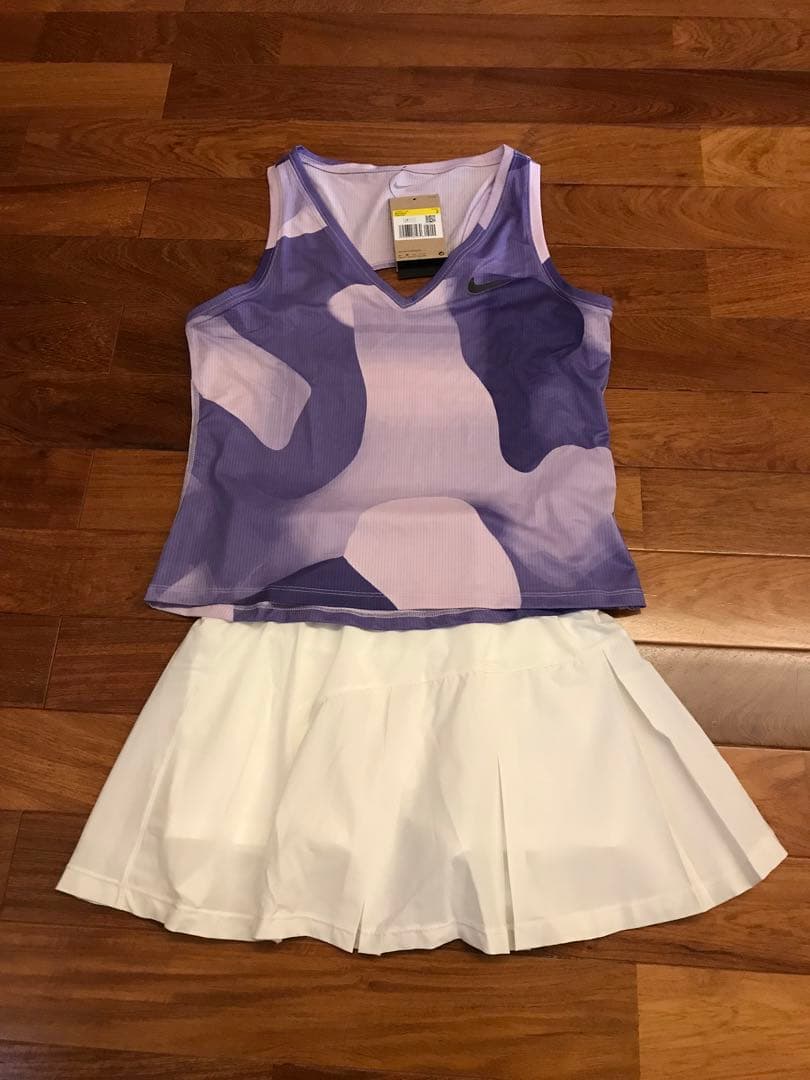 ナイキ　紫色柄タンクトップ　US-Sサイズ　新品