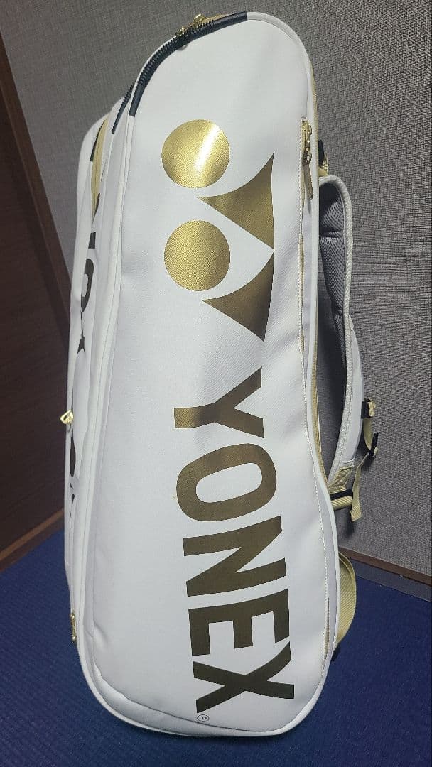 白×金 ラケットバッグ9
