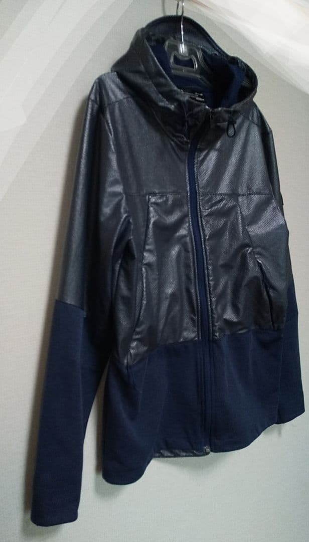 アンダーアーマー スワケット ジャケット LG 紺