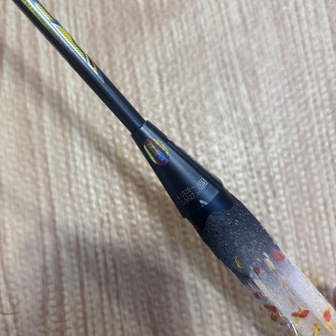 【限定】ボルトリックZフォース2 リンダンモデル 4UG5 YONEX 人気廃盤