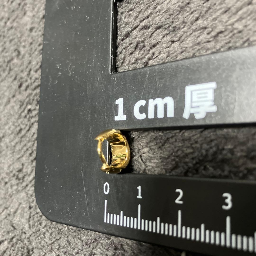 片方のみ　トムウッド　Ice Huggies Gold　ピアス　ゴールドカラー