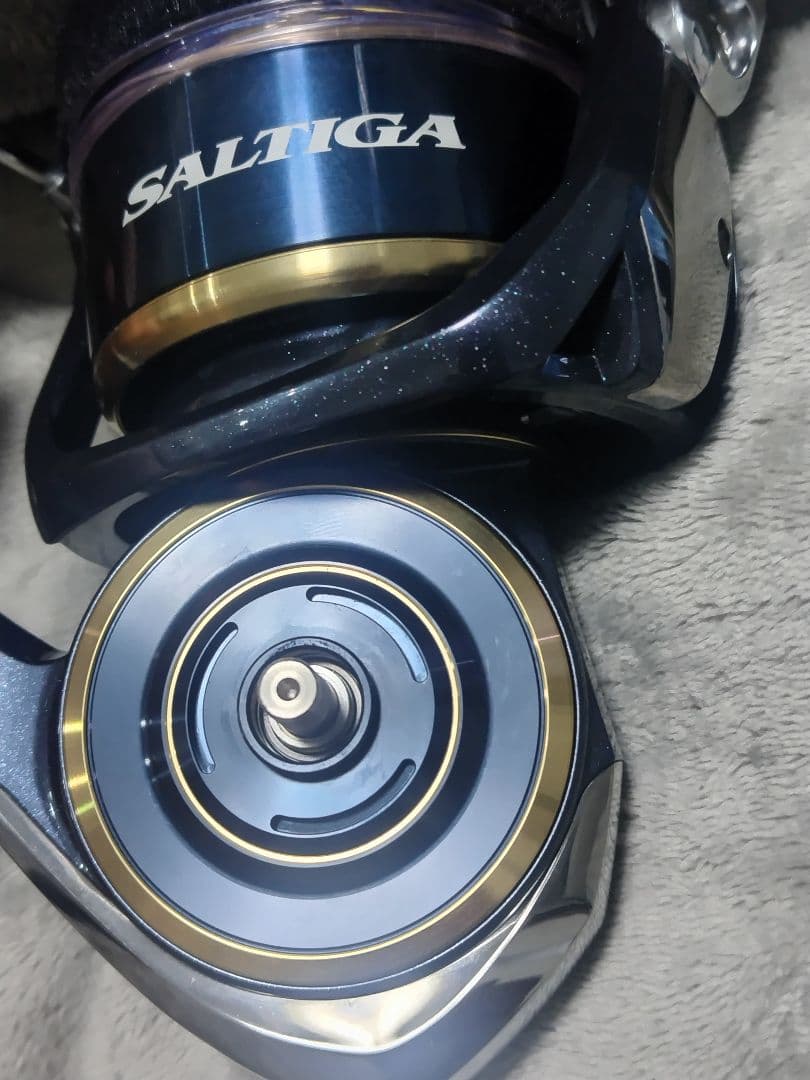 まさぞ~　買うなら新古品のがお得です。20SALTIGA 18000-H