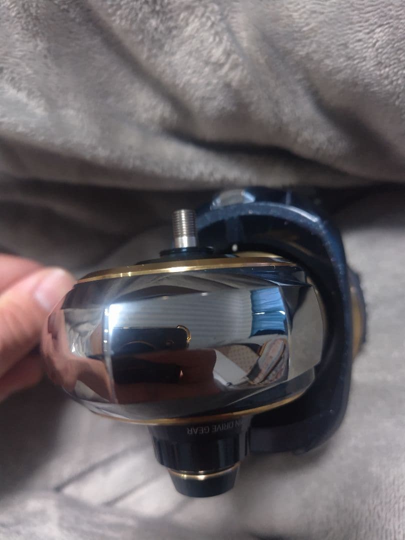 まさぞ~　買うなら新古品のがお得です。20SALTIGA 18000-H