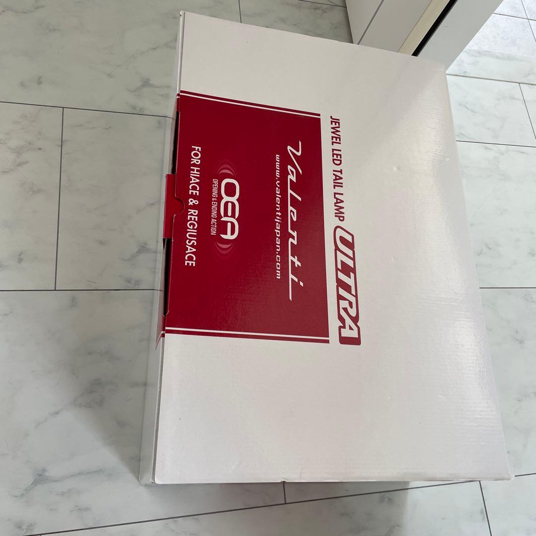 ハイエース　Valenti スモークテールランプ