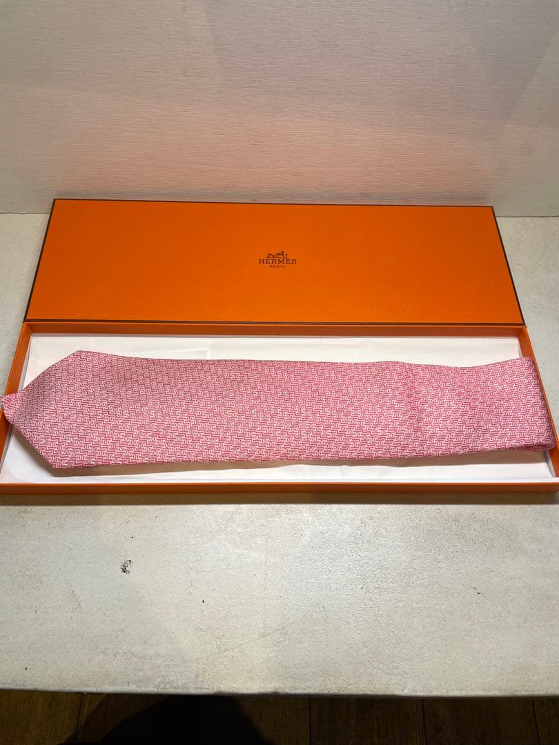 【極美品】HERMES ピンク H総柄　ネクタイ