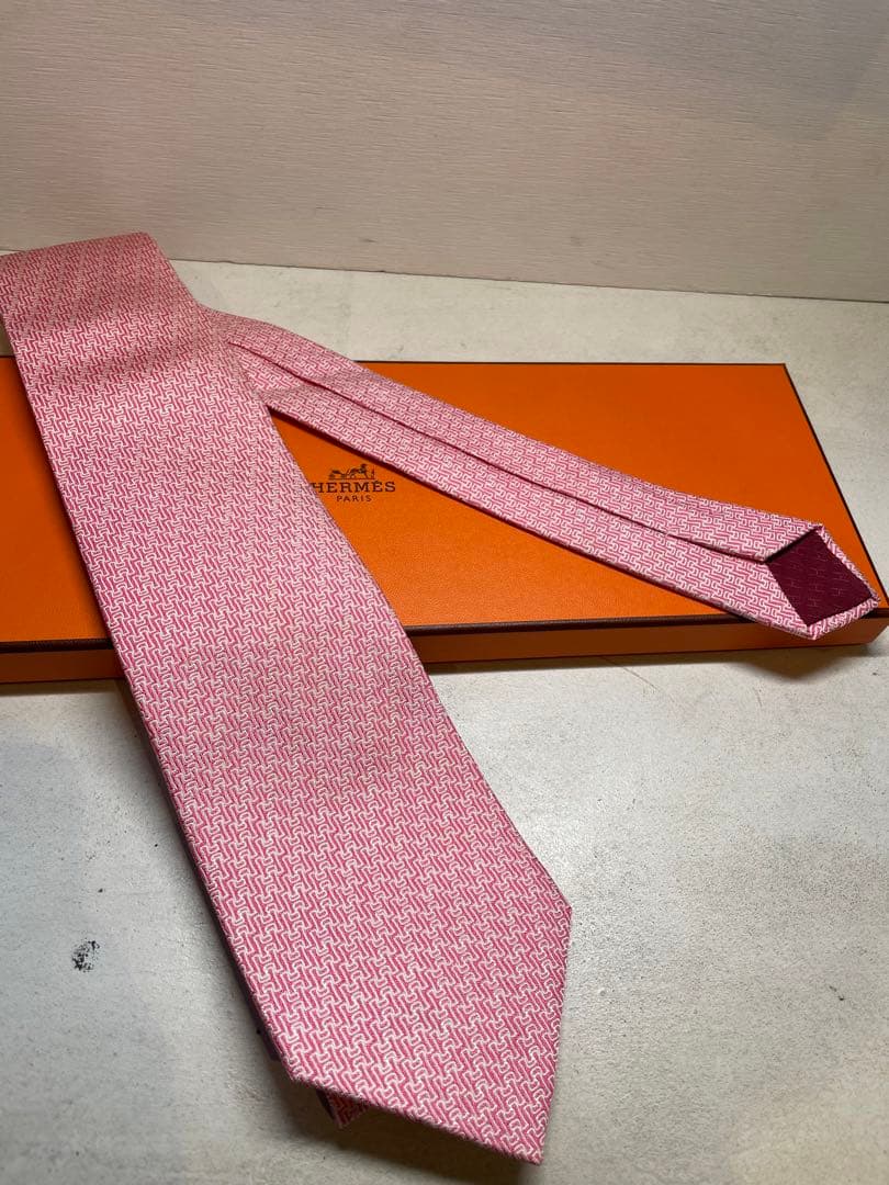 【極美品】HERMES ピンク H総柄　ネクタイ