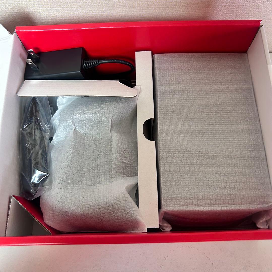 ニンテンドー　Switch バッテリー強化版　スイッチ