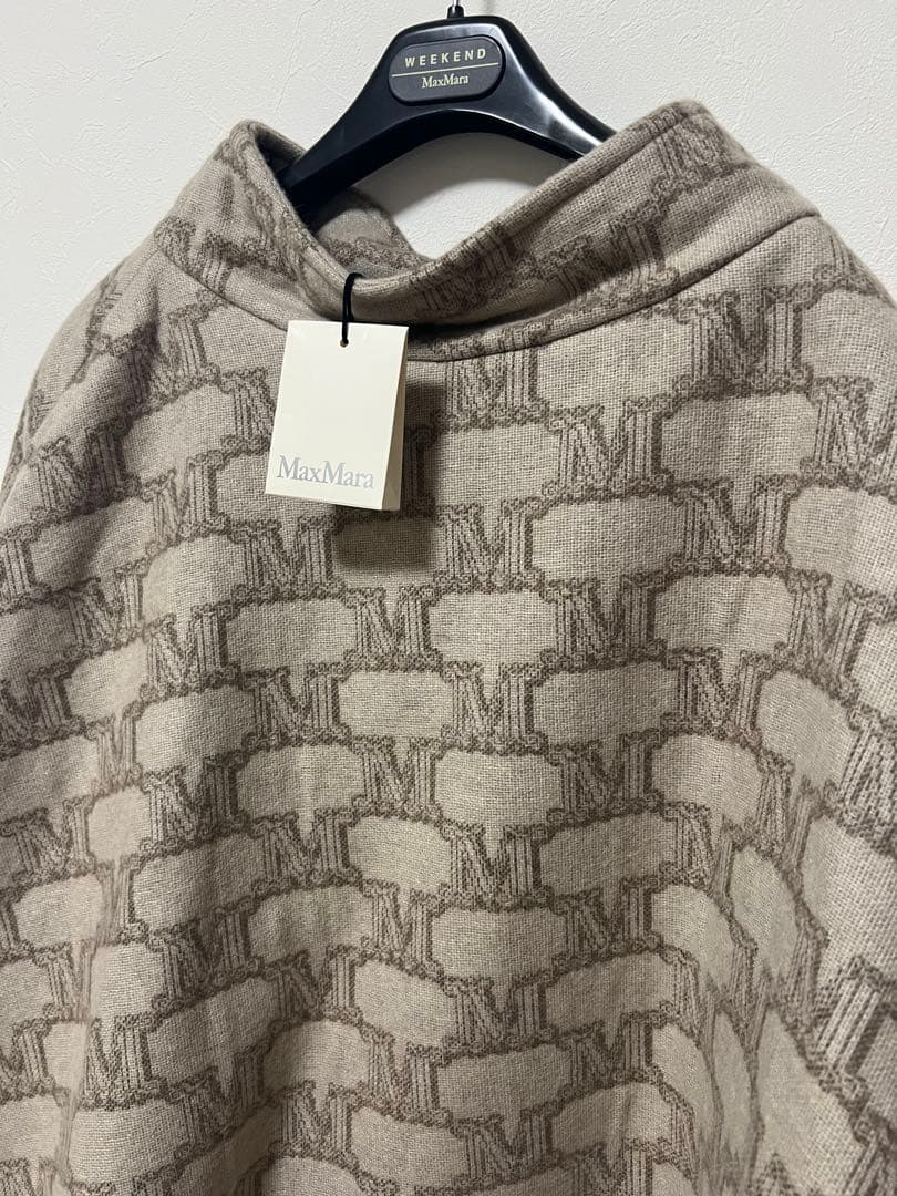 新品　MaxMara ベージュ ポンチョ 04