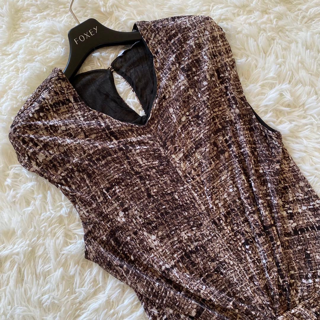 マックスマーラ　白タグ　ロングワンピース　大きいサイズ42 ノースリーブ