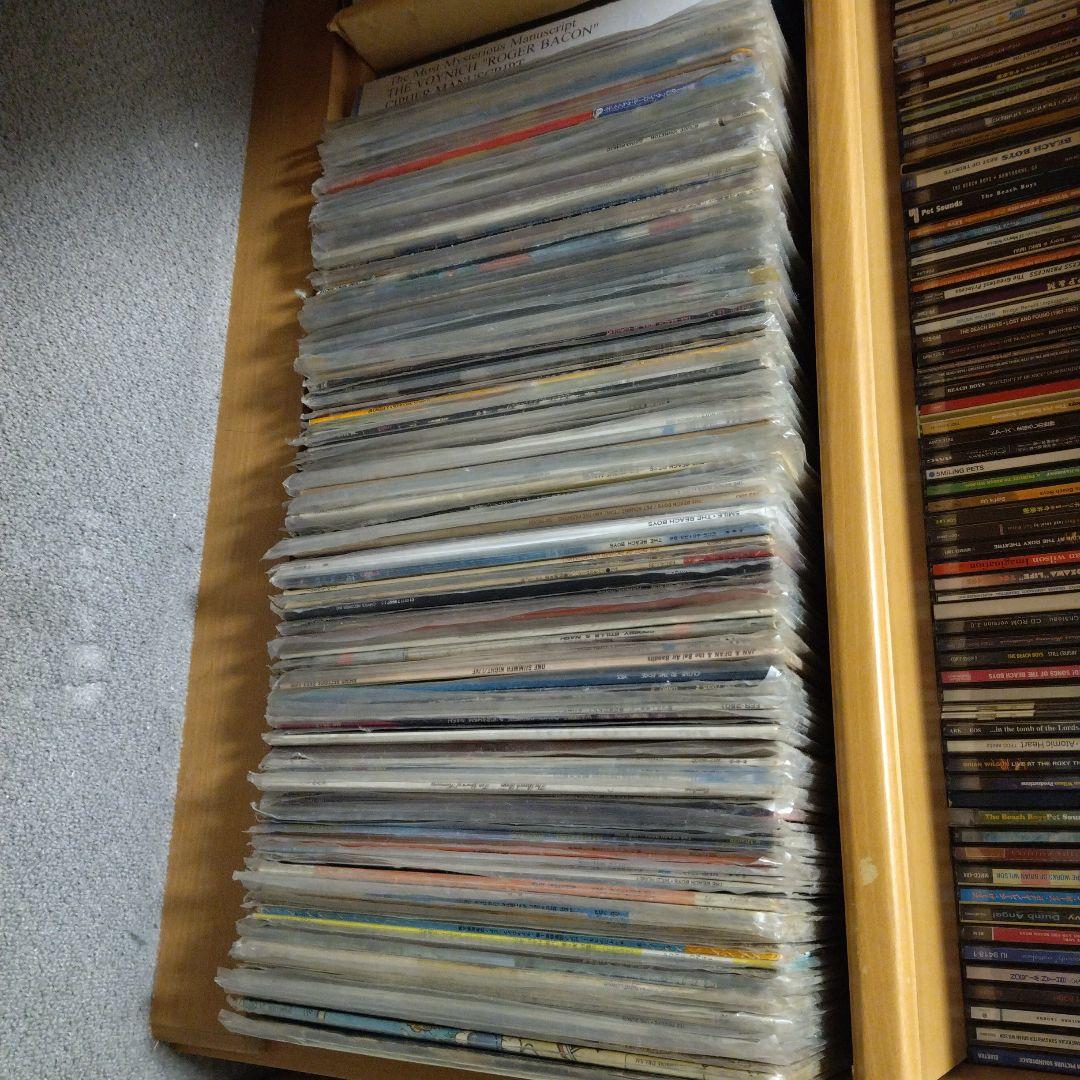 LP約100枚、60年ロックメイン、半分がビーチボーイズ、レアな邦楽フォークも