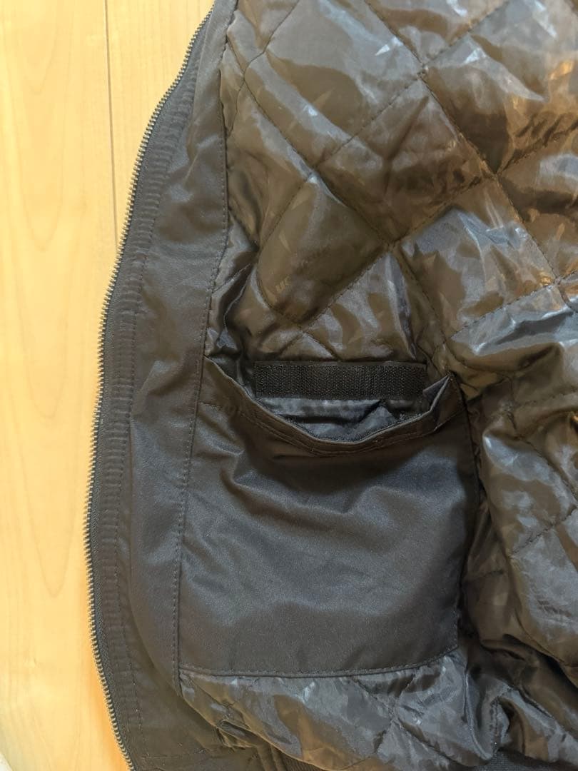 Snap-on ダウンジャケット 2XL ブラック USAワッペン 刺繍ロゴ