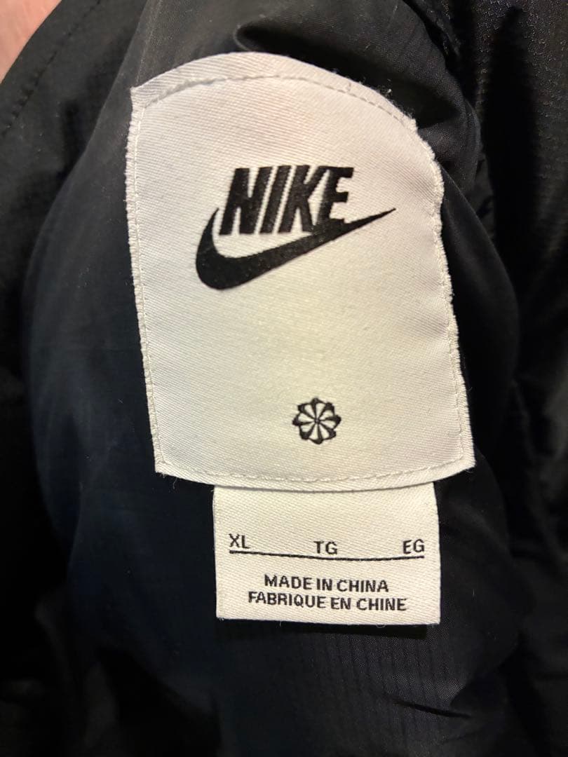 NIKE ダウンベスト