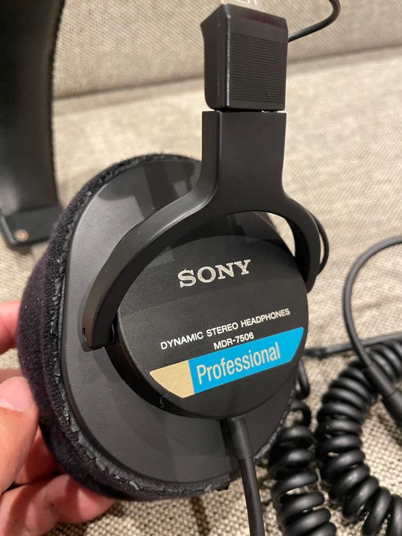 SONY MDR-7506スタジオモニターヘッドホン