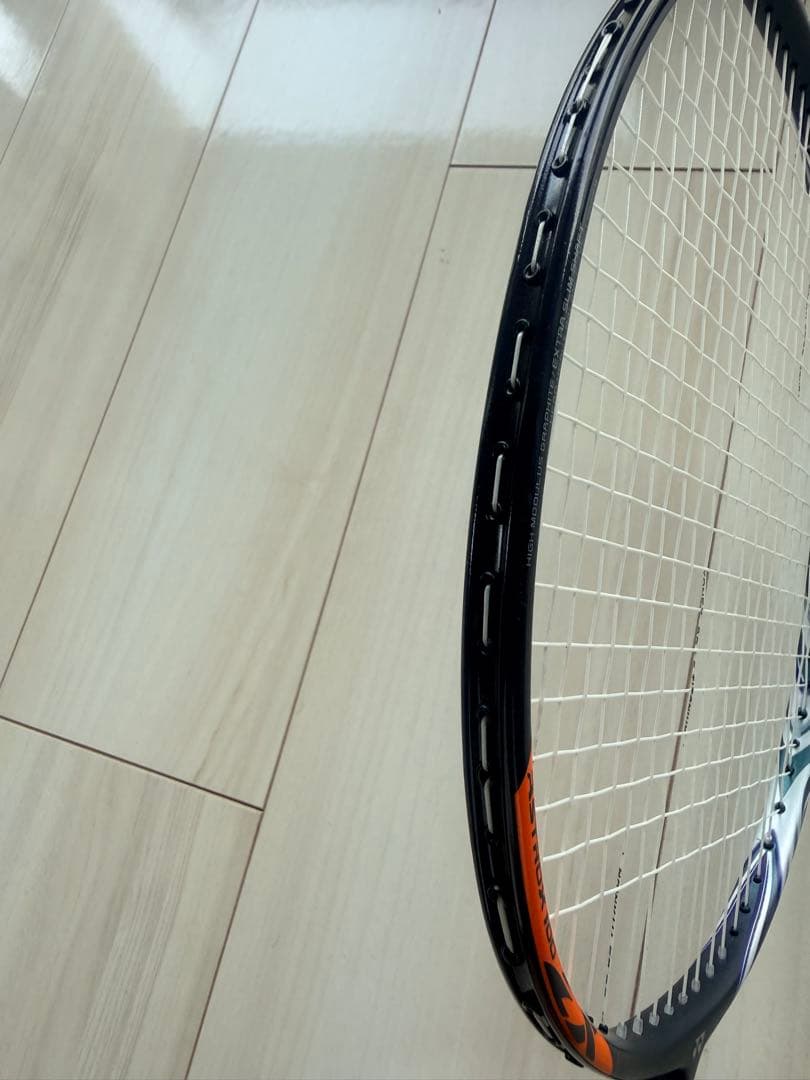 ほぼ未使用。YONEX バドミントンラケット　アストロクス100zx 3u5g