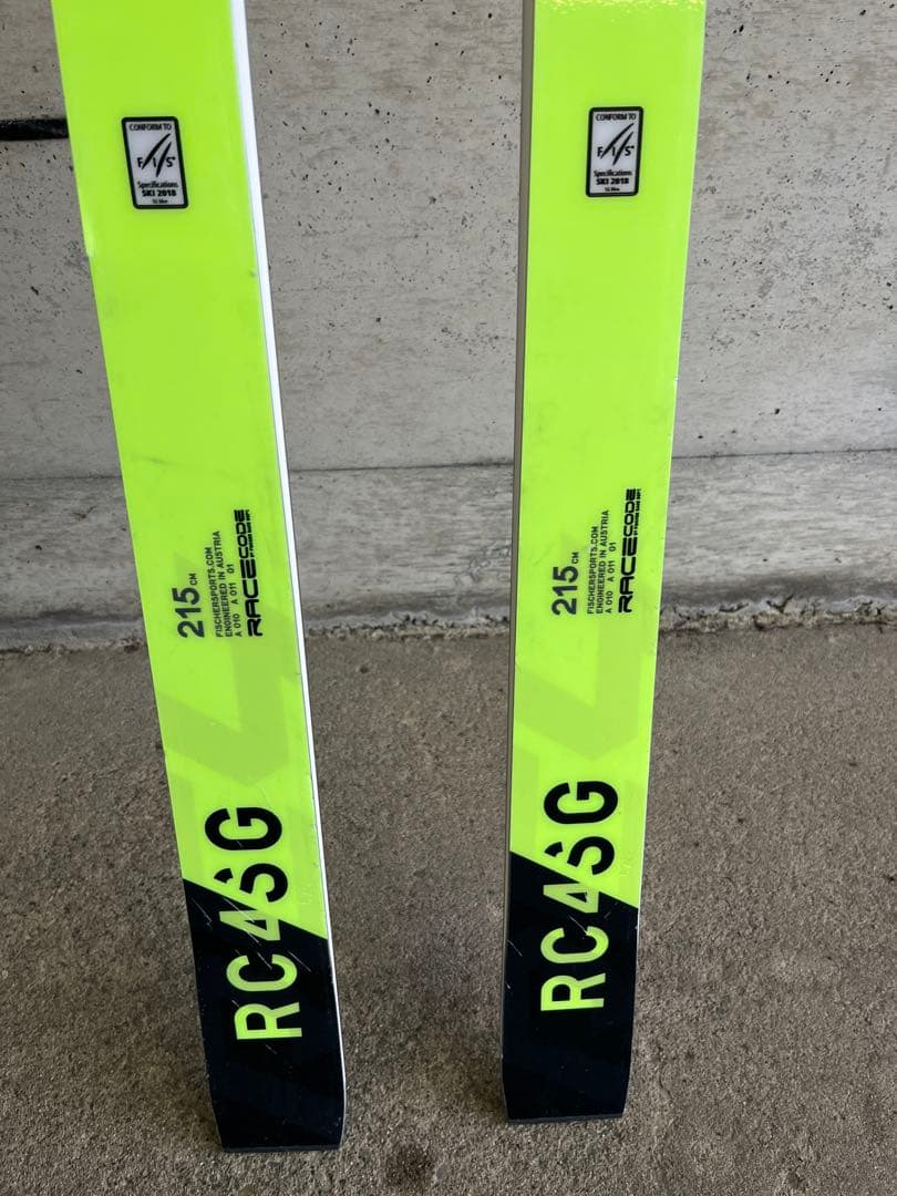 スキー FISCHER RC4 SG 215cm