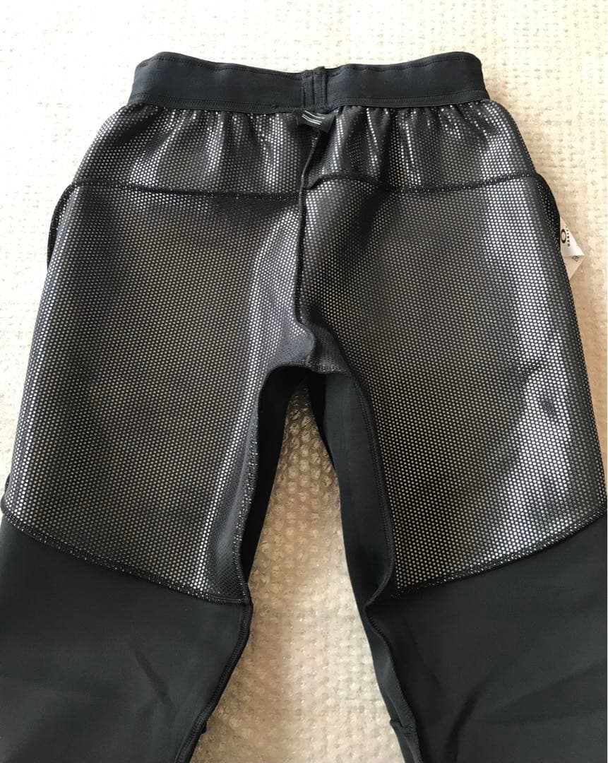 オークリー OAKLEY 伸縮　撥水　トレーニングパンツ　ジョガーパンツ